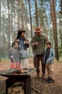 family-getaway-camping-adventure-holiday-toolkit-free-aidastories