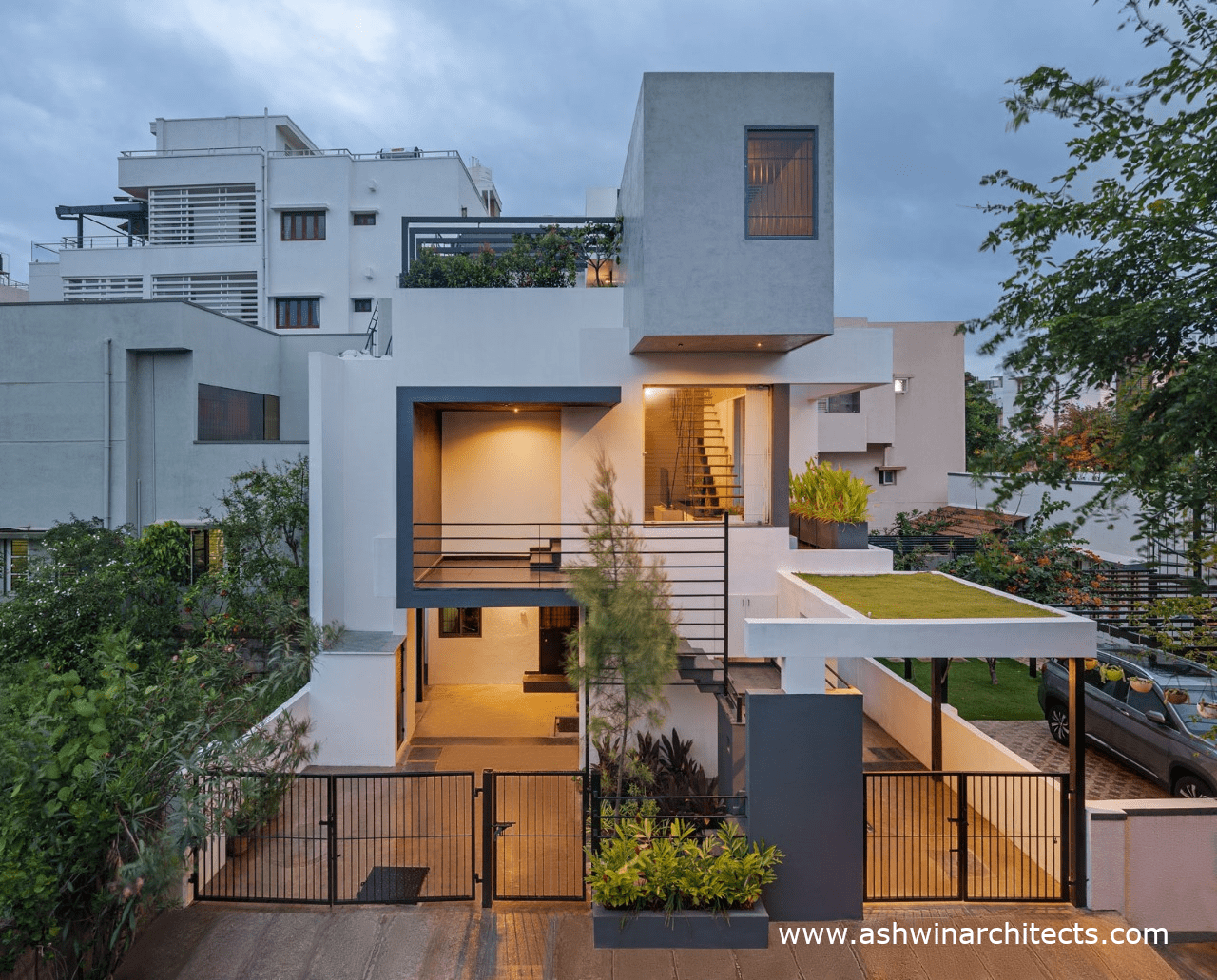 pawans-30-50-house-design-residential-architects-in-bangalore-evening-terrace-ashwin-architects-in-bangalore