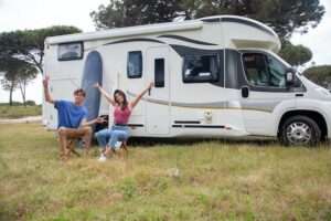 couple-getaway-camping-adventure-holiday-toolkit-free-aidastories